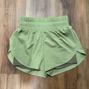 Vitality Vista Shorts - Moss